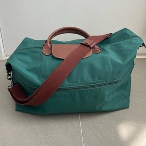 Longchamp Duffel Bag, Le Pliage Travel Expandable Nylon Weekender Bag in Green